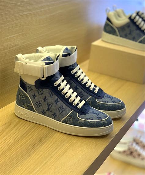 louis vuitton sneakers donna|louis vuitton sneakers women price.